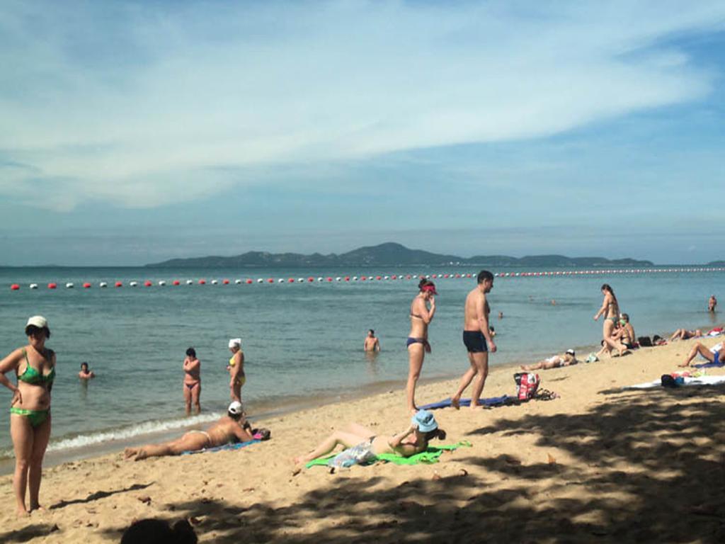 View Talay 5C Pattaya Exterior foto